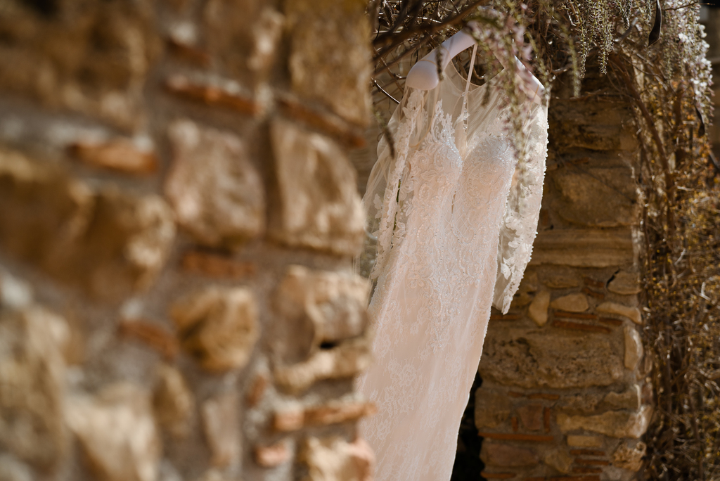 LACE DRESS